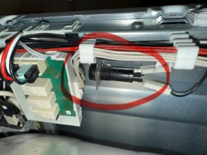 Dishwasher inner side wiring during repair